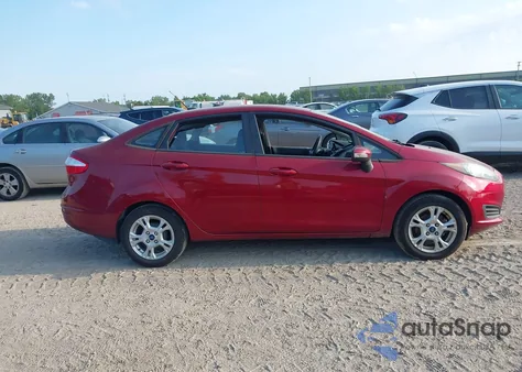 2014 Ford Fiesta Se z USA, uszkodzony, nr VIN 3FADP4BJ7EM240375